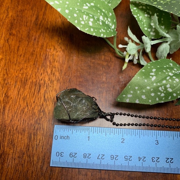 Natural Crystal Large Chunky Stone Copper Wrapped Pendant Necklace - Picture 11 of 12